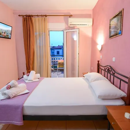 House Toula Elegant 아파트 사르티