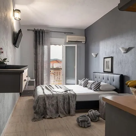 House Toula Elegant * 사르티