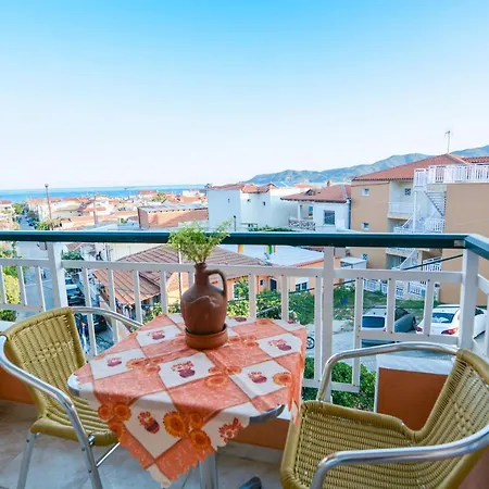 House Toula Elegant Apartment *