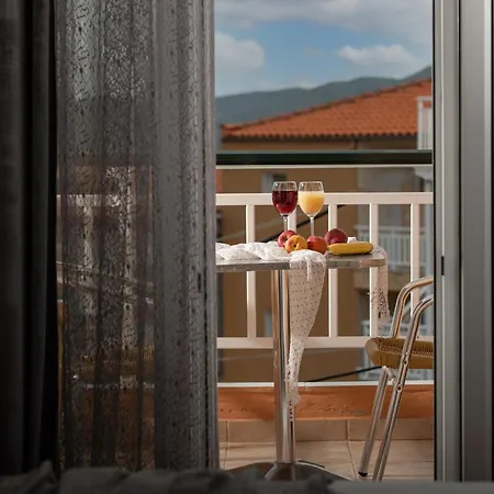 House Toula Elegant Apartment