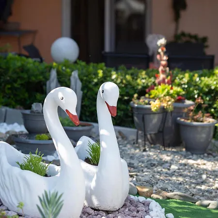 House Toula Elegant Apartment Sarti